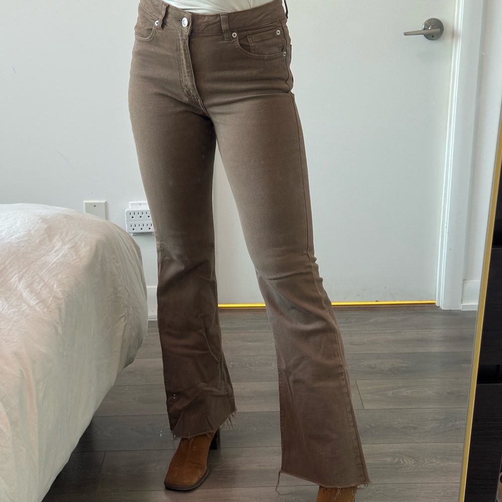 Chic Brown Flared Jeans